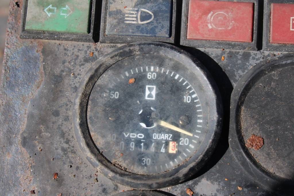 Kalmar DC 13.6-600 empty container handler