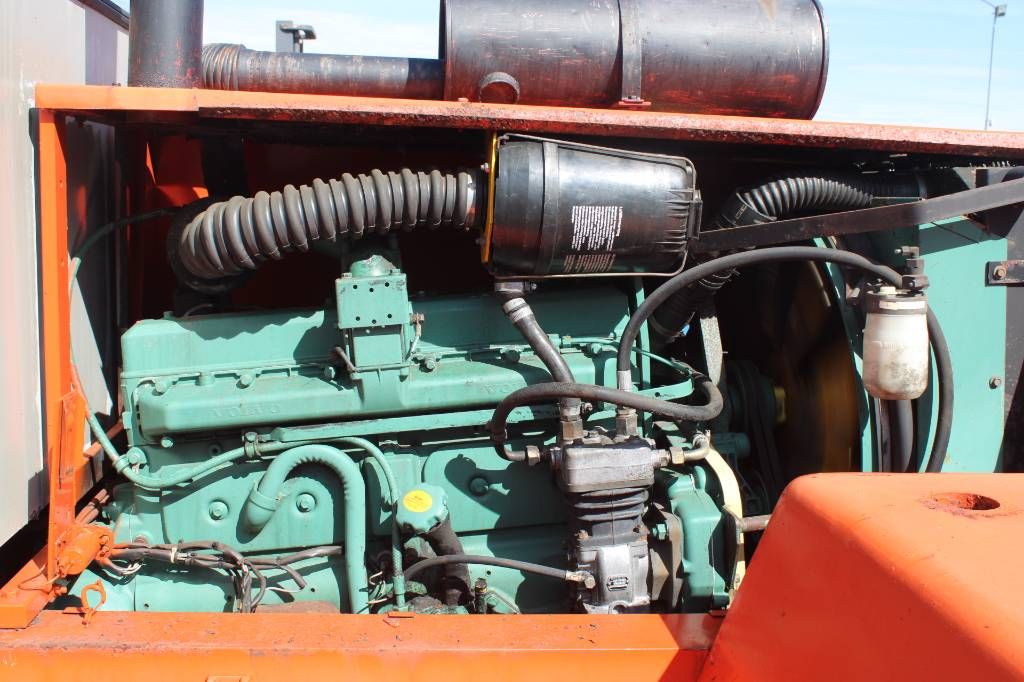 Kalmar DC 13.6-600 empty container handler