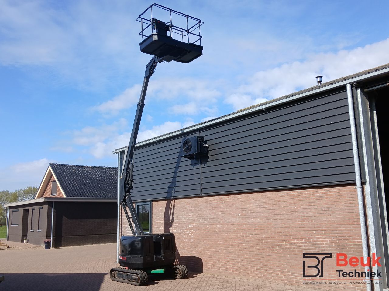 Hoogwerker rupshoogwerker nagano 060 maeda 8.2m werkhoogte