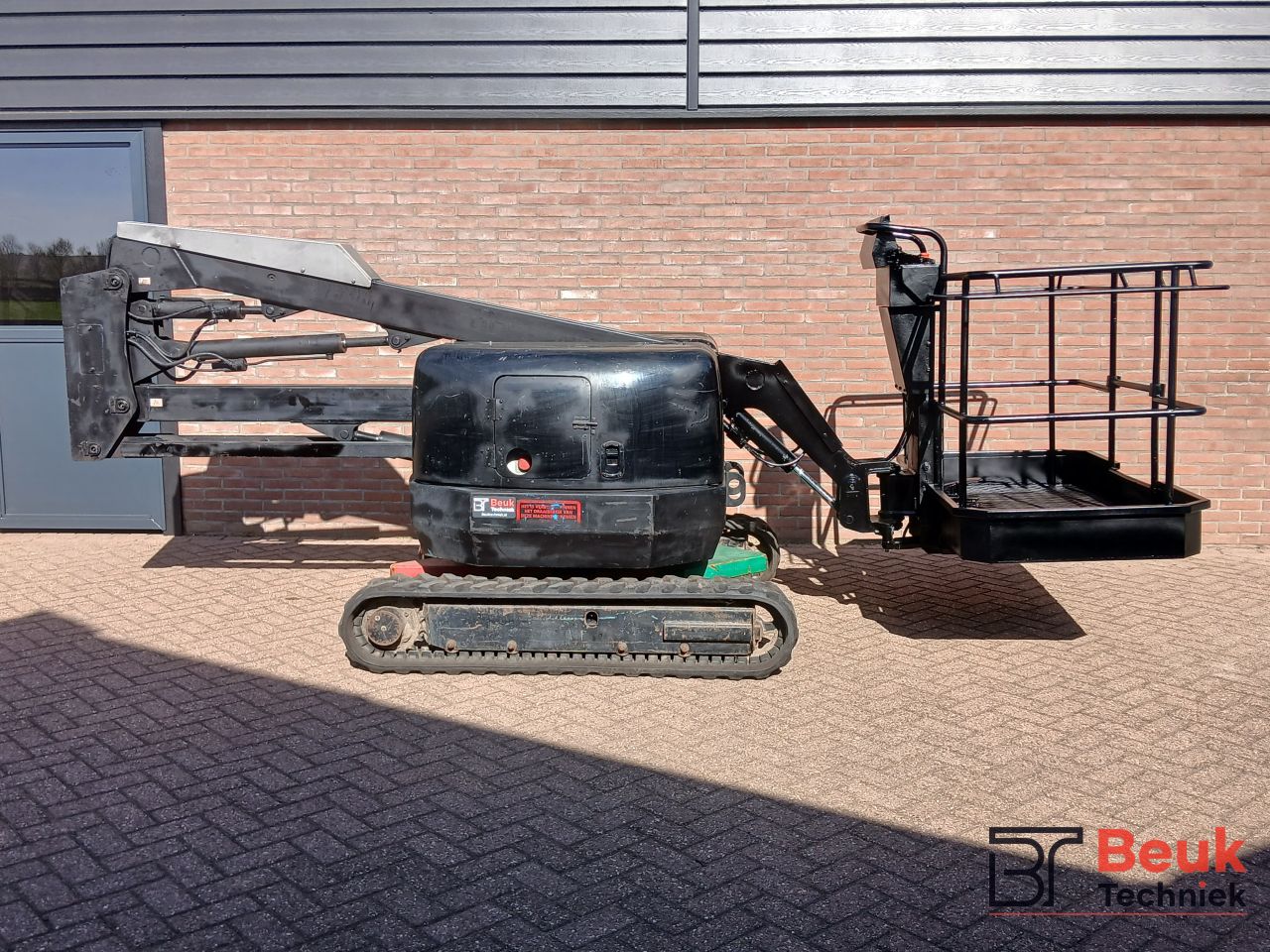 Hoogwerker rupshoogwerker nagano 060 maeda 8.2m werkhoogte