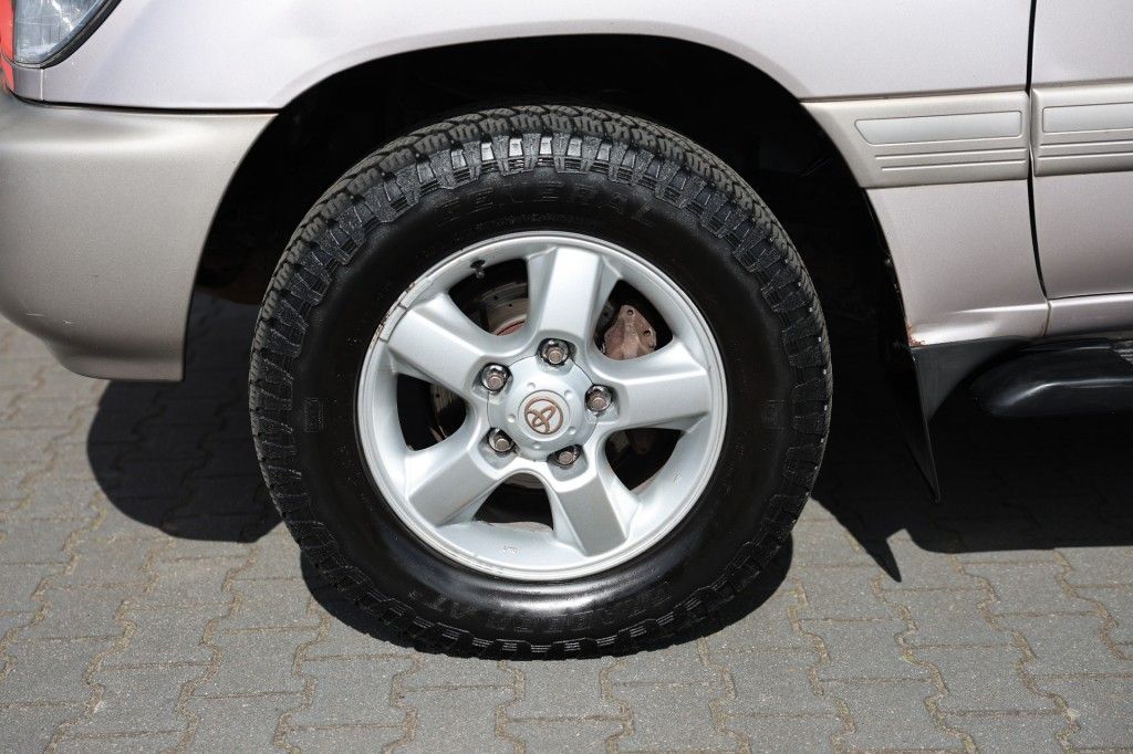 Toyota Landcruiser 100 4.2 TD EXECUTIVE A/T VAN