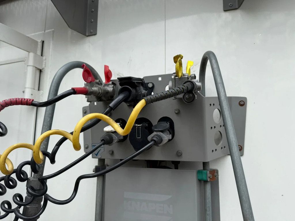 Knapen Trailers K200 90m3 4AS Liftas 2x Stuuras Alcoa 10MM Cargo Floor