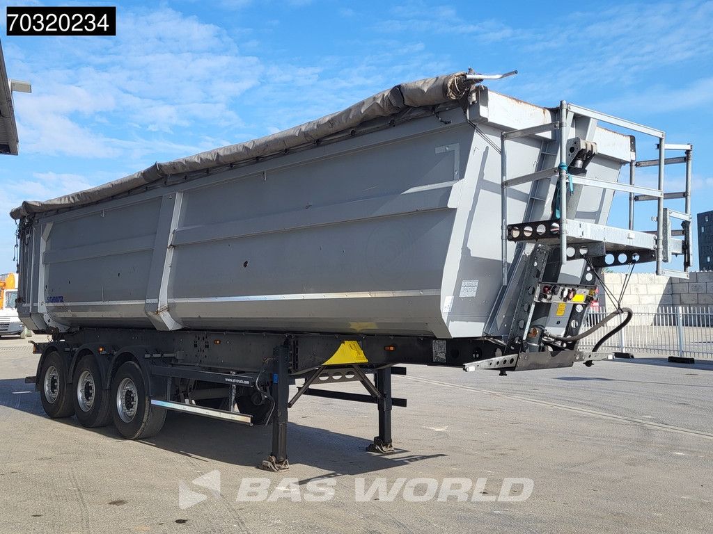 Schmitz SGF*S3 44m3 Grain Hatch Lift Axle