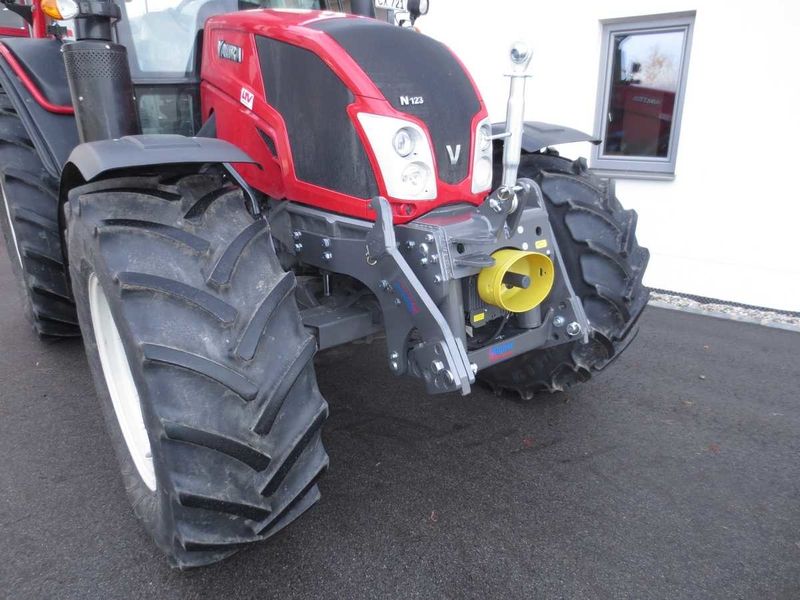 Fronthef Valtra N113-N163 NIEUW!