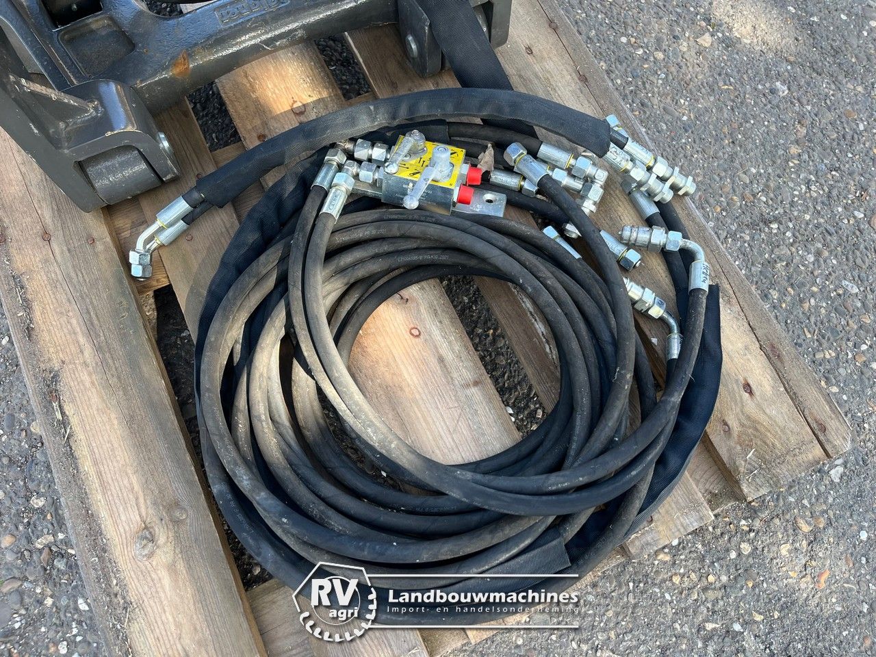 Fronthef Valtra N113-N163 NIEUW!