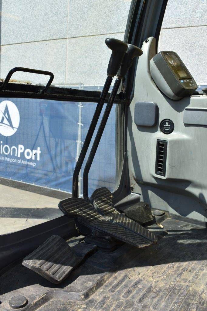 Kobelco E135SR Diesel Crawler Excavator