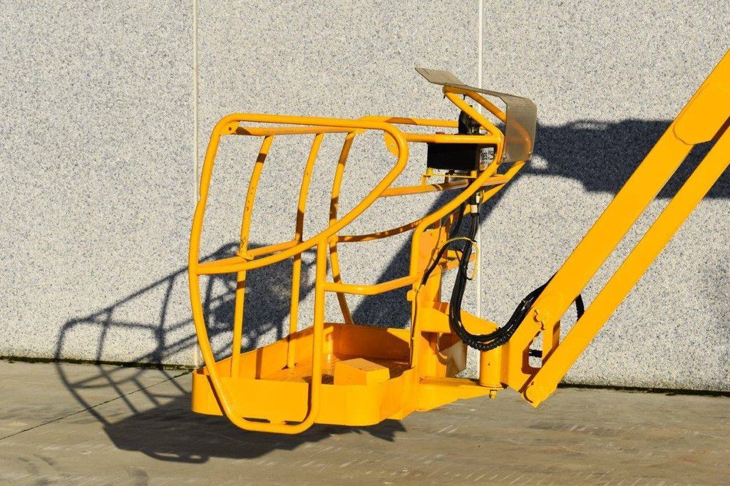 Knikarmhoogwerker Haulotte HA20PX Diesel 20m 2007