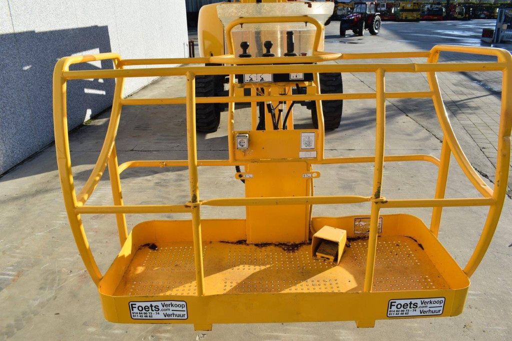 Knikarmhoogwerker Haulotte HA20PX Diesel 20m 2007