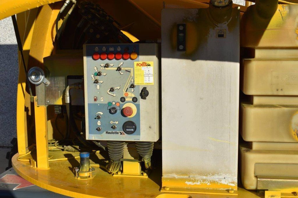 Knikarmhoogwerker Haulotte HA20PX Diesel 20m 2007