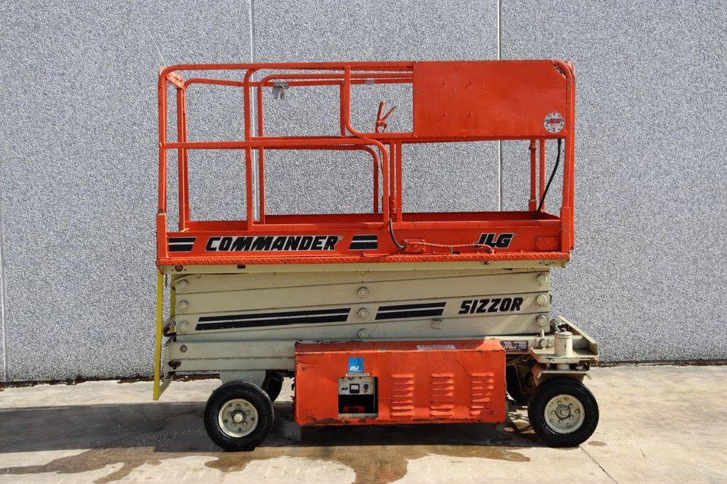 Scissor lift JLG CM-2546 Electric 10m 1995