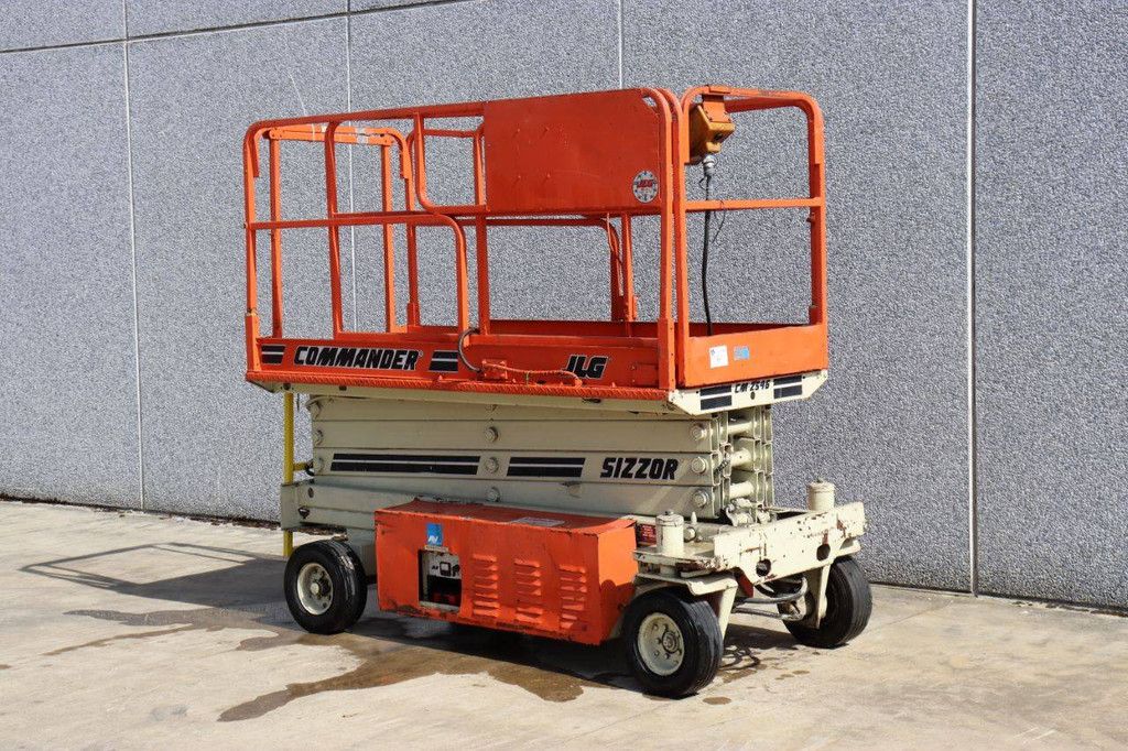 Scissor lift JLG CM-2546 Electric 10m 1995