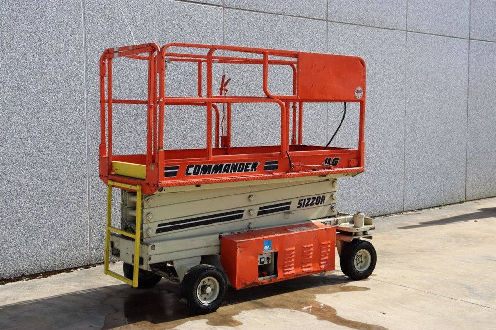 Scissor lift JLG CM-2546 Electric 10m 1995