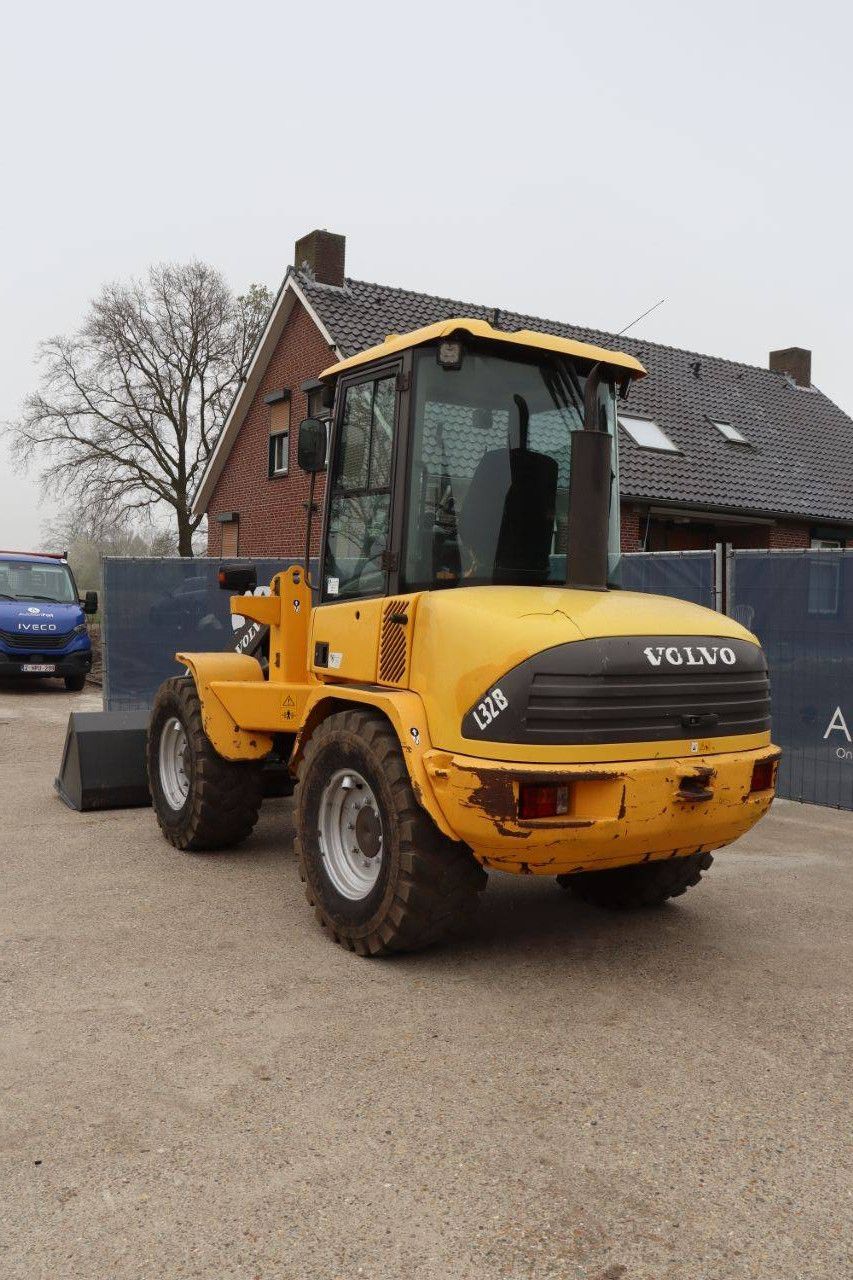 Volvo L32B-Z Diesel Wheel Loader 49kW 2001