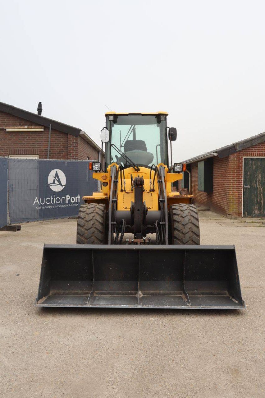 Volvo L32B-Z Diesel Wheel Loader 49kW 2001