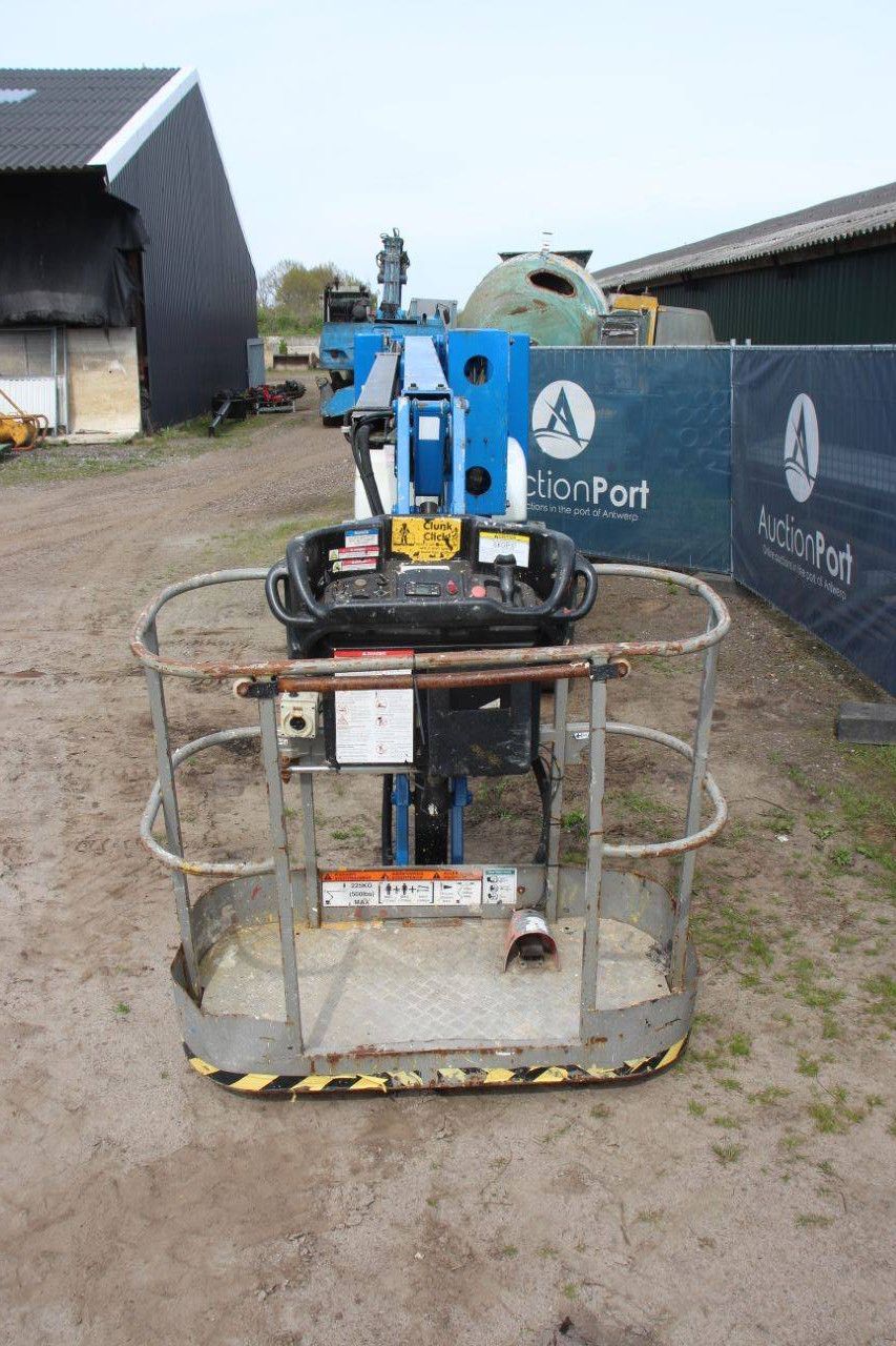 Knikarmhoogwerker Nifty HR15 NDE Elektrisch+Diesel 15.5m 2011