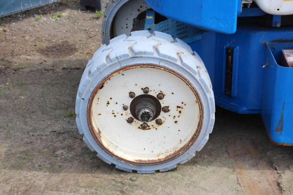 Knikarmhoogwerker Nifty HR15 NDE Elektrisch+Diesel 15.5m 2011