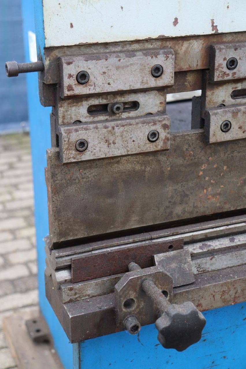 Abkantpresse WC61Y Elektrisch 40t 2005