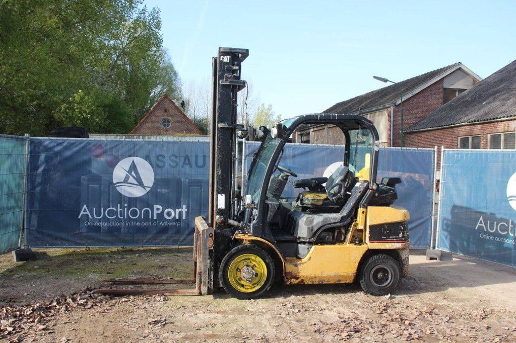 Heftruck Caterpillar DP35N LPG 3500kg 4.5m 2006