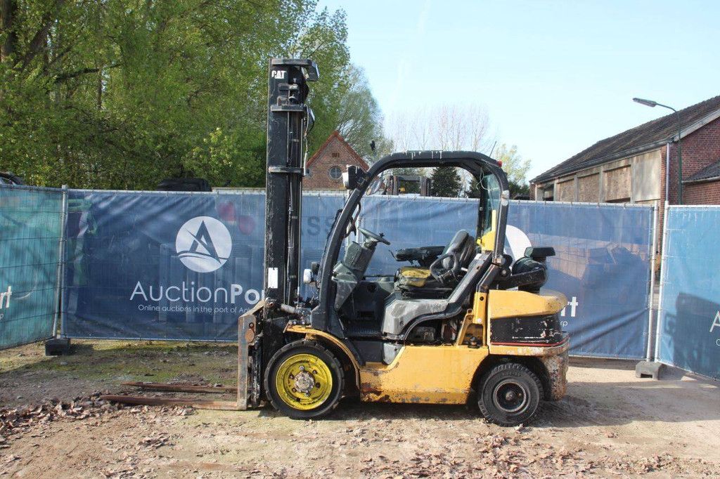 Heftruck Caterpillar DP35N LPG 3500kg 4.5m 2006