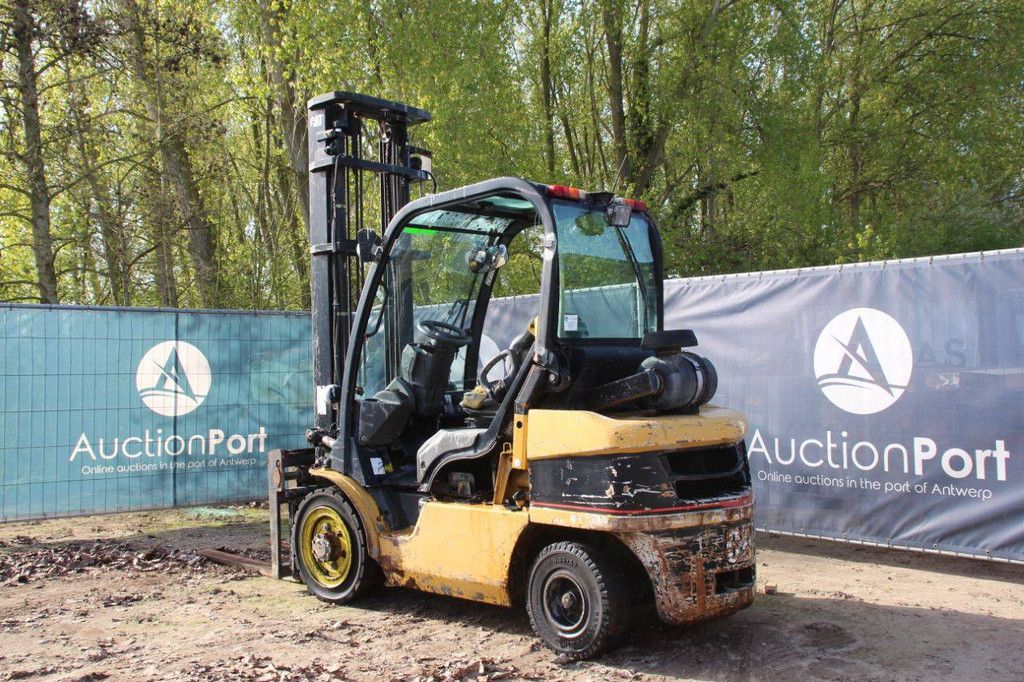 Heftruck Caterpillar DP35N LPG 3500kg 4.5m 2006