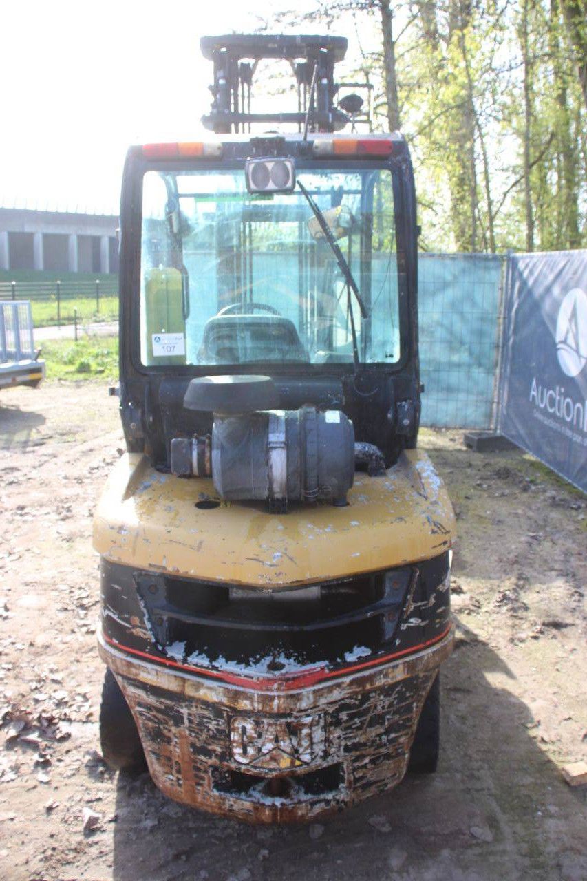 Heftruck Caterpillar DP35N LPG 3500kg 4.5m 2006