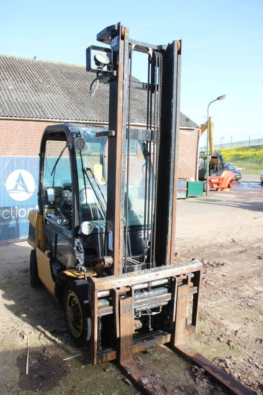 Heftruck Caterpillar DP35N LPG 3500kg 4.5m 2006