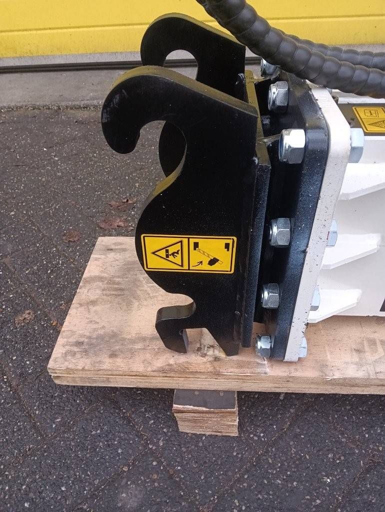 Demolition hammer CW05 for mini excavator