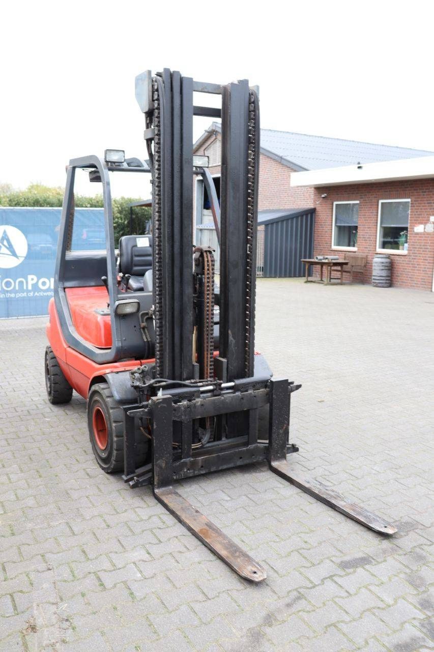 Gabelstapler Linde H30D Diesel 3000kg 7m 1986