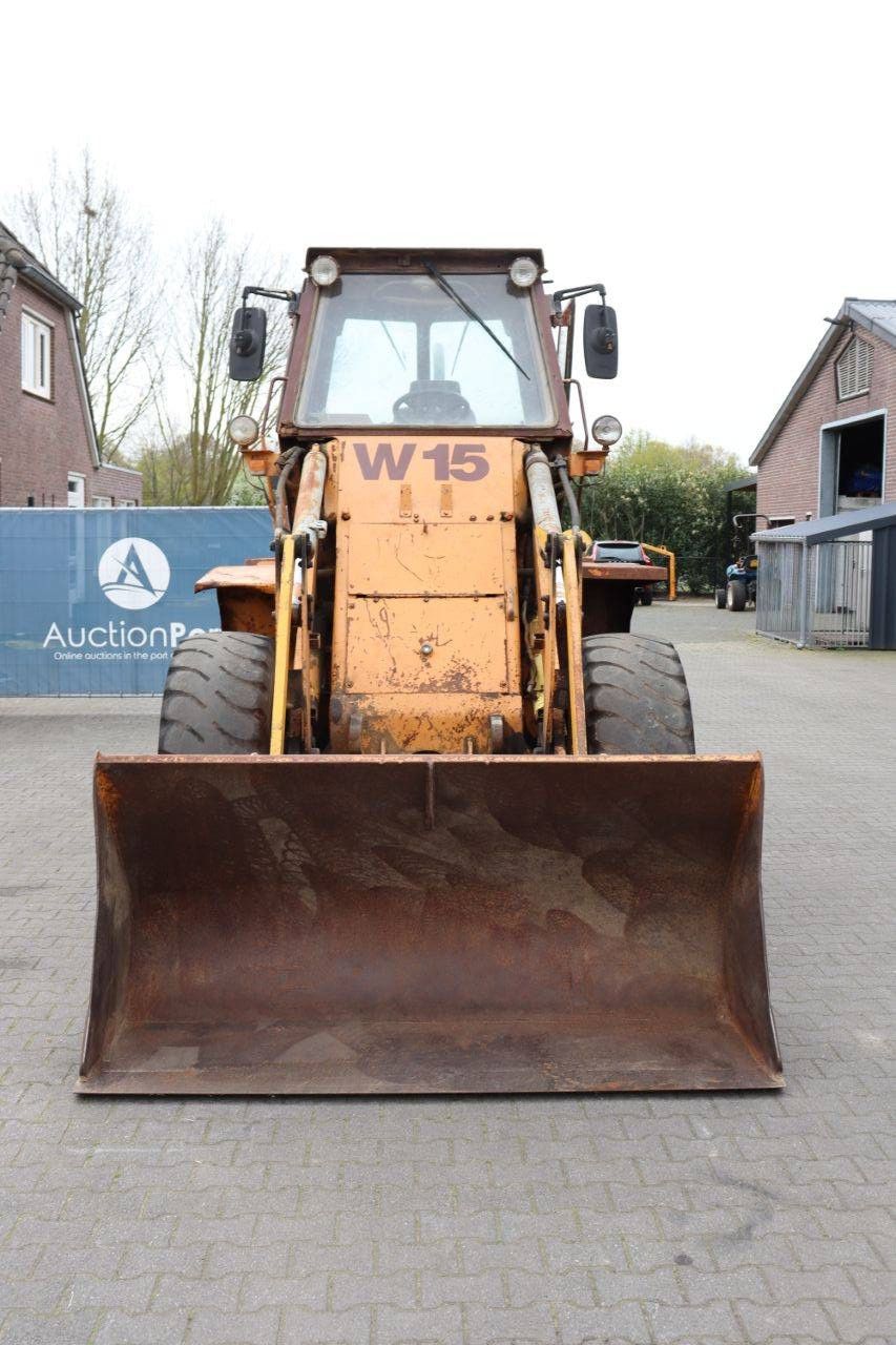 Case W15 Diesel Wheel Loader 85kW 1989