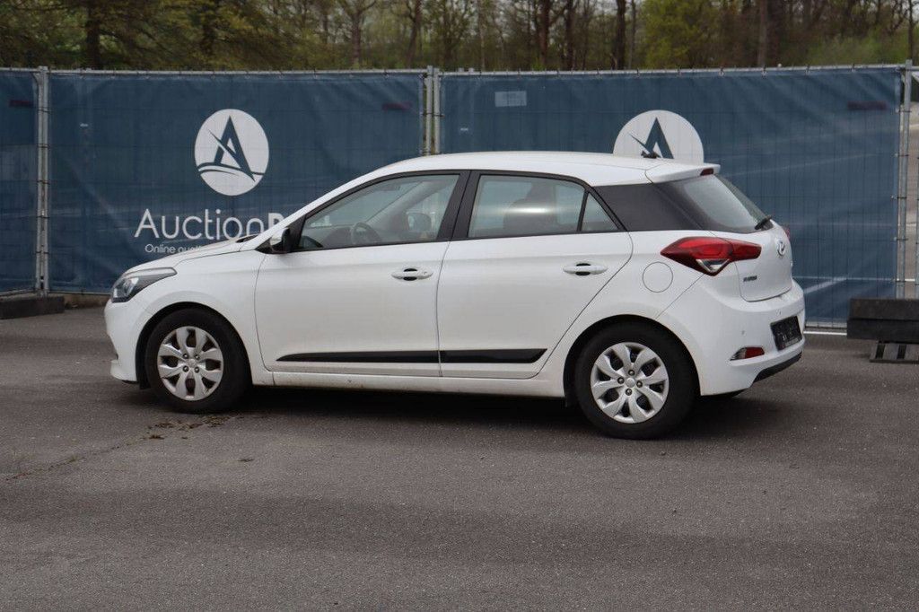 Hyundai I20 Petrol 84hp Passenger Car 2016 (Margin)