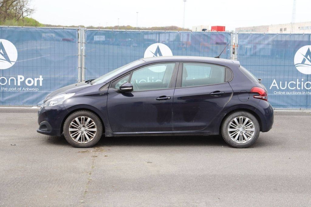 Pkw Peugeot 208 Benzin 82 PS 2019 (Marge)