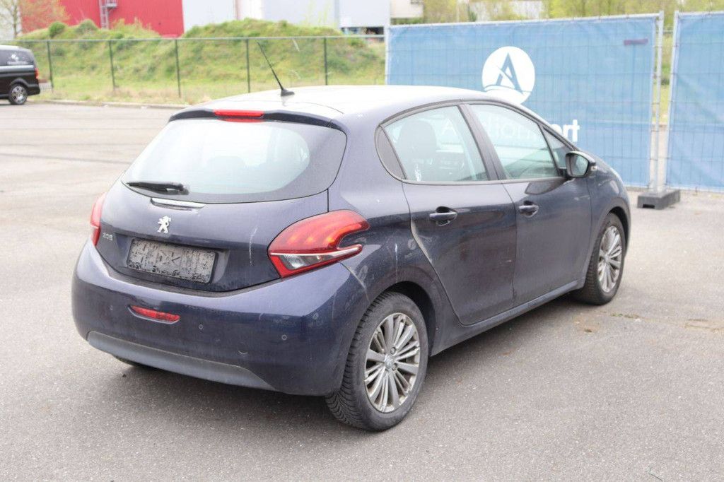 Pkw Peugeot 208 Benzin 82 PS 2019 (Marge)