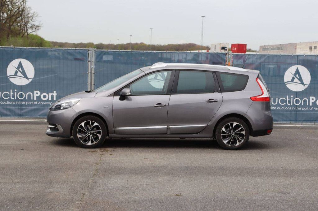 Personenauto Renault Scenic Benzine 132pk 2016 (Marge)