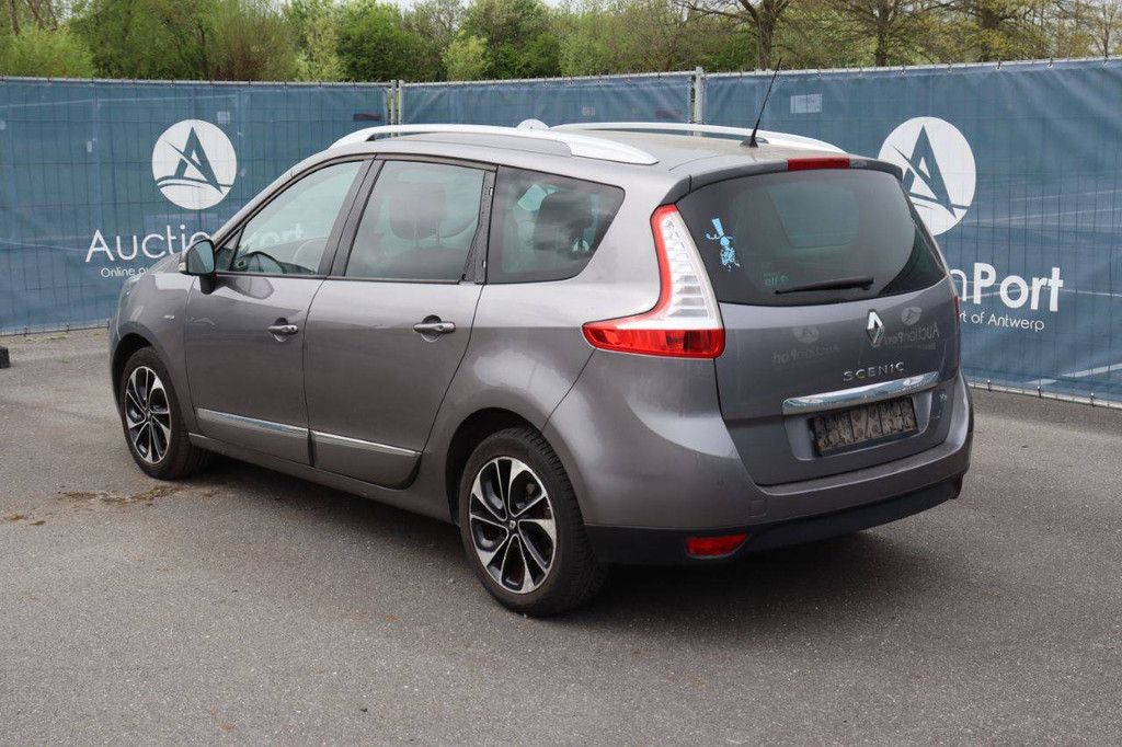 Personenauto Renault Scenic Benzine 132pk 2016 (Marge)
