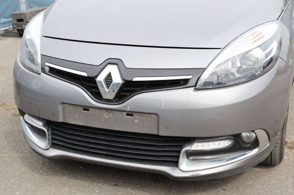 Personenauto Renault Scenic Benzine 132pk 2016 (Marge)
