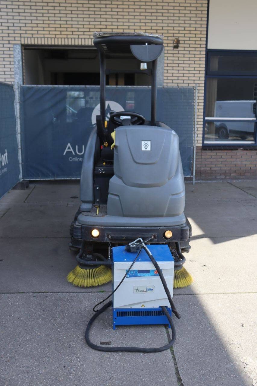 Karcher B250R Electric Sweeper 5500W 2014