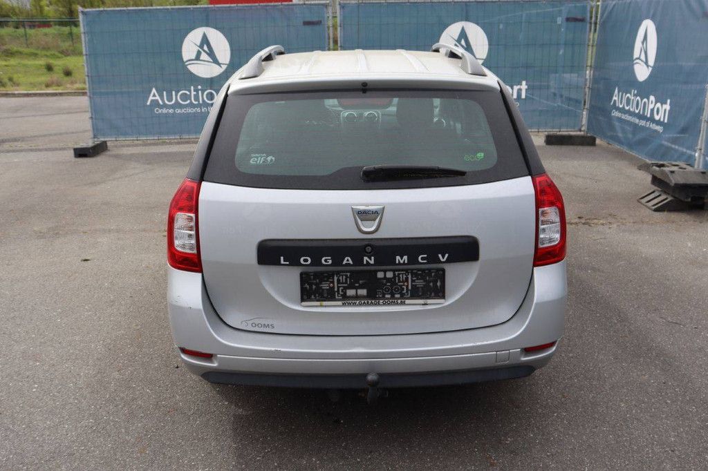 Passenger car Dacia Logan Petrol 90hp 2014 (Margin)
