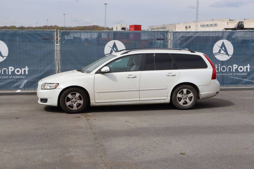Passenger car Volvo V50 Diesel 110hp 2009 (Margin)