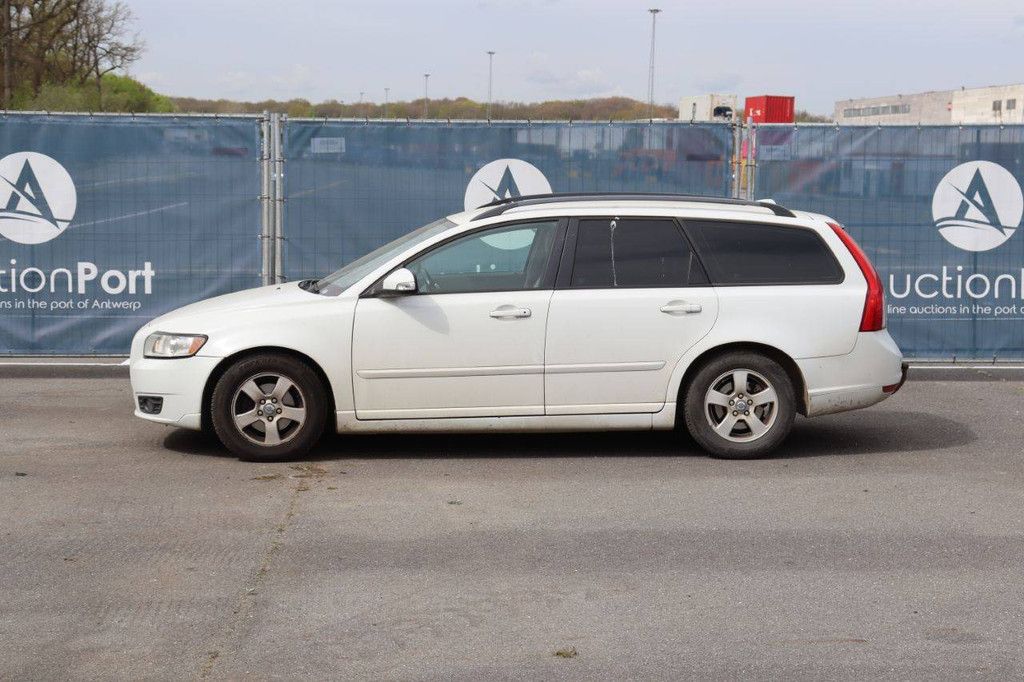 Passenger car Volvo V50 Diesel 110hp 2009 (Margin)