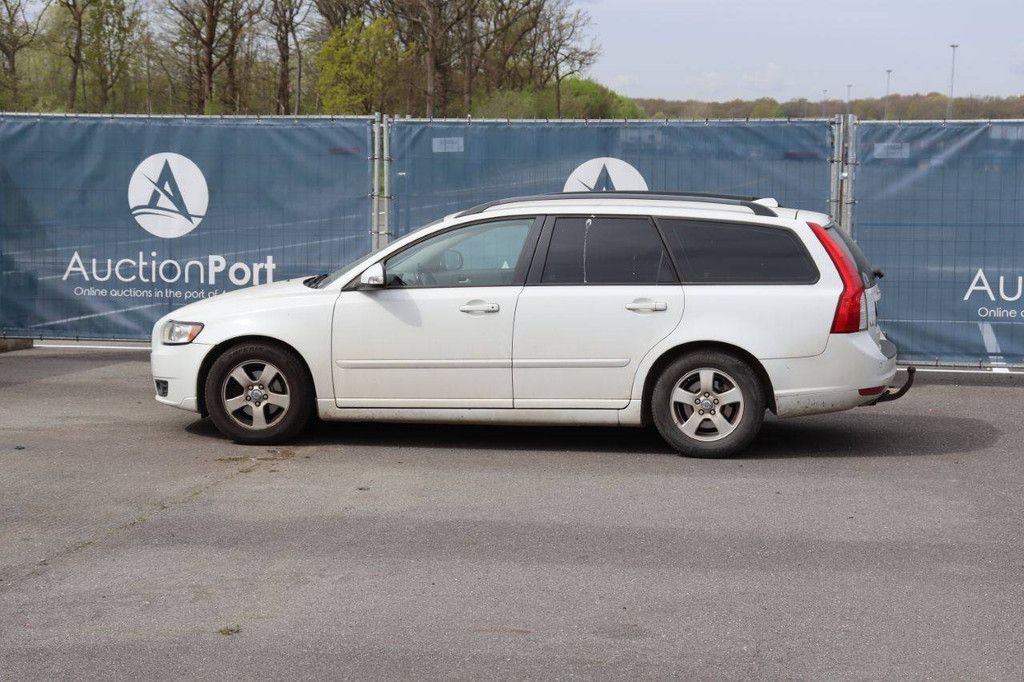 Passenger car Volvo V50 Diesel 110hp 2009 (Margin)