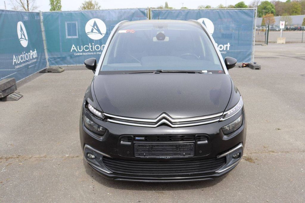 Pkw Citroën C4 Benzin 130 PS 2017 (Marge)