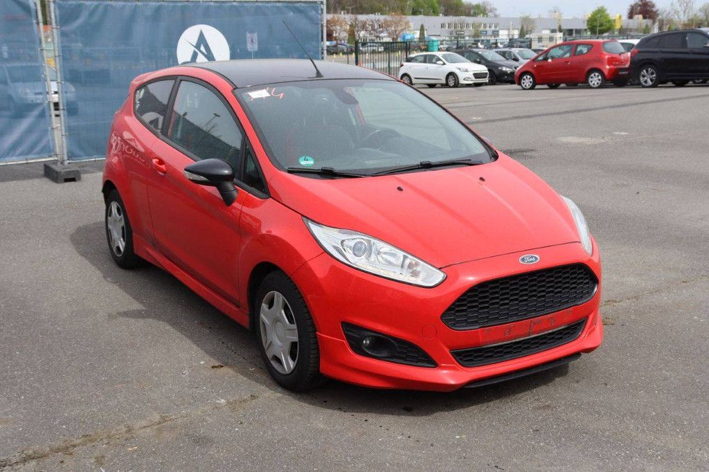 Passenger car Ford Fiesta Petrol 140hp 2015 (Margin)