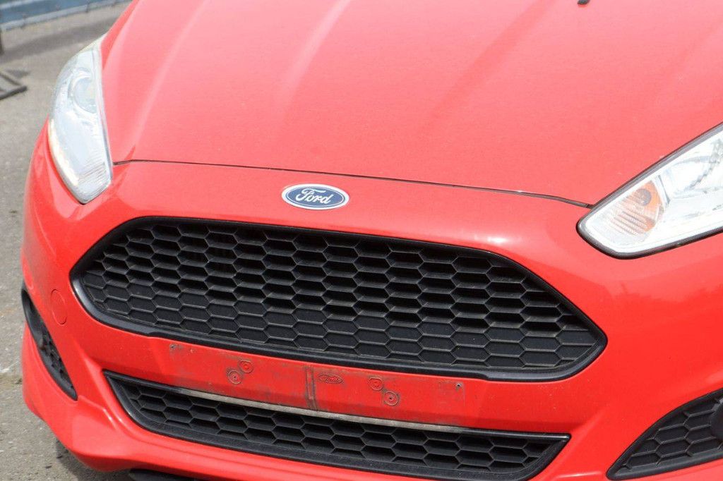 Passenger car Ford Fiesta Petrol 140hp 2015 (Margin)