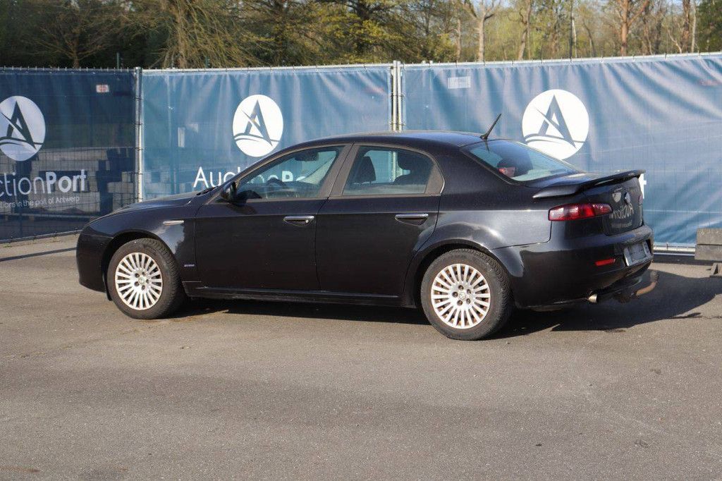 Passenger car Alfa Romeo 159 Petrol 140hp 2010 (Margin)