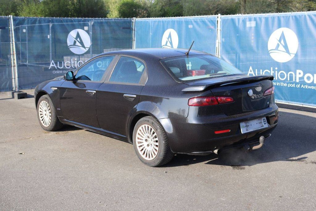 Passenger car Alfa Romeo 159 Petrol 140hp 2010 (Margin)