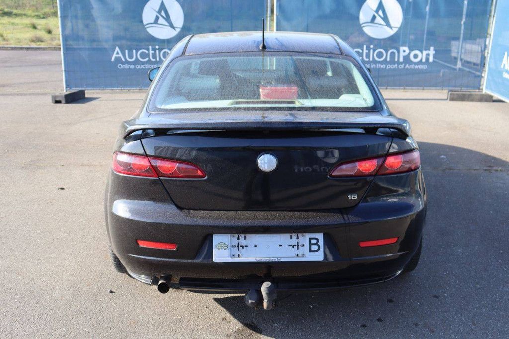 Passenger car Alfa Romeo 159 Petrol 140hp 2010 (Margin)