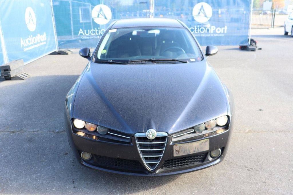 Passenger car Alfa Romeo 159 Petrol 140hp 2010 (Margin)