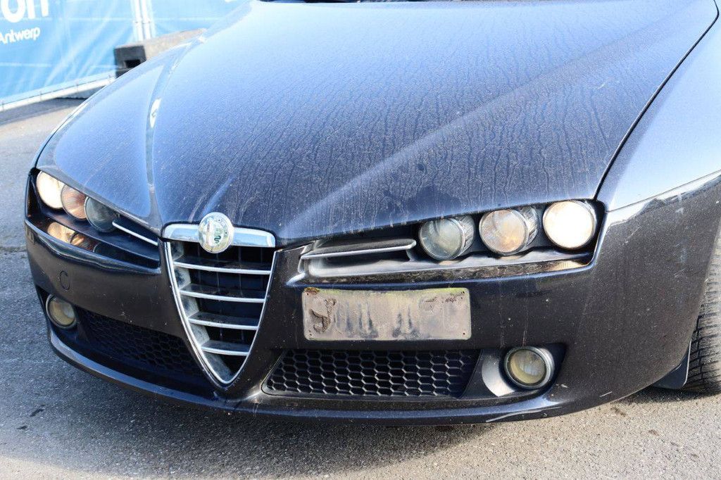 Passenger car Alfa Romeo 159 Petrol 140hp 2010 (Margin)