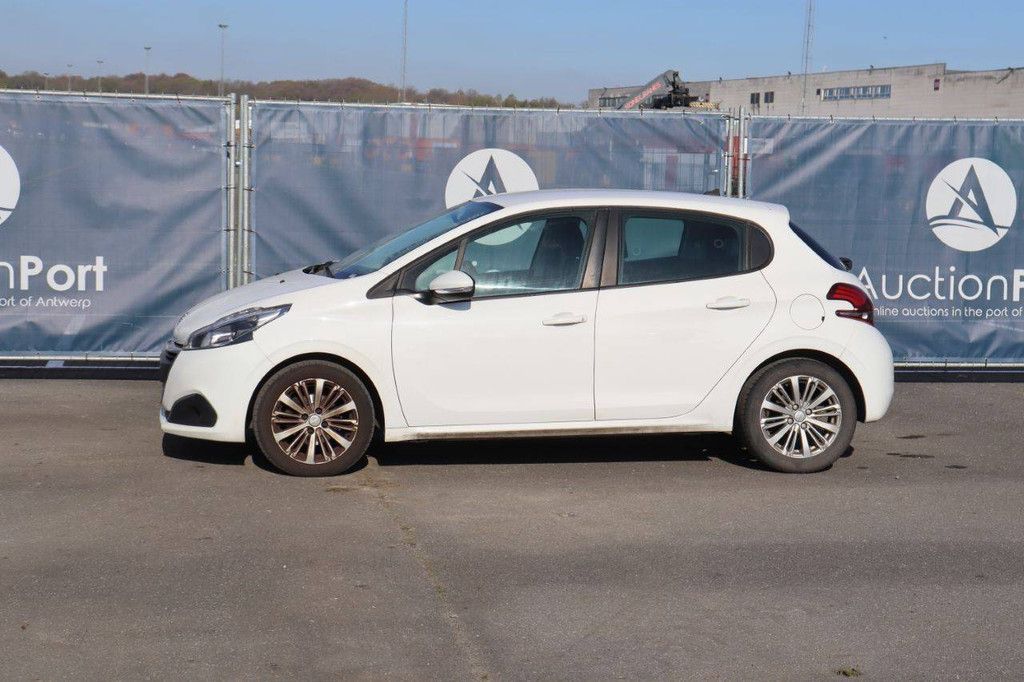 Pkw Peugeot 208 Benzin 82 PS 2019 (Marge)