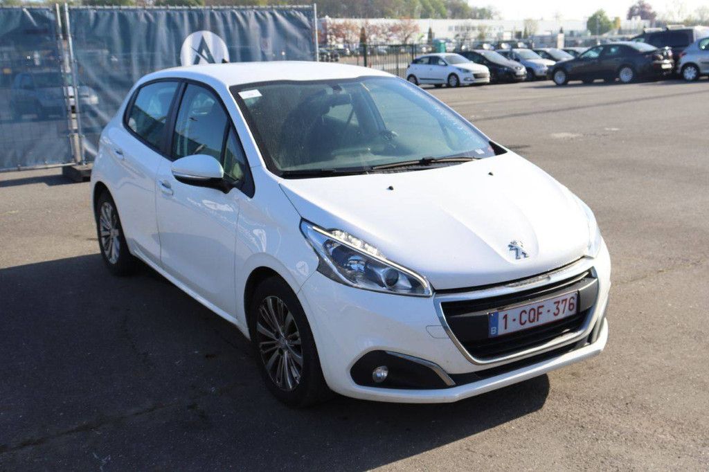 Pkw Peugeot 208 Benzin 82 PS 2019 (Marge)